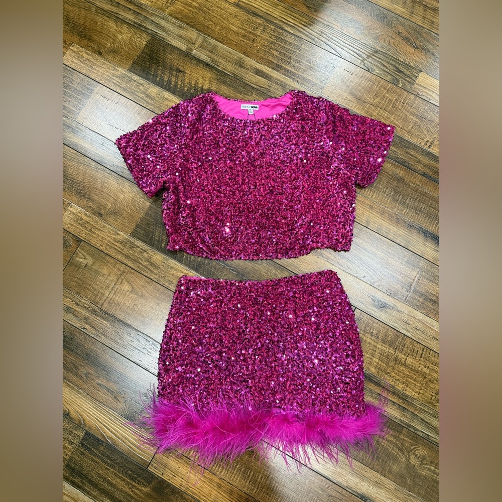 Fashion Nova pink sequin set